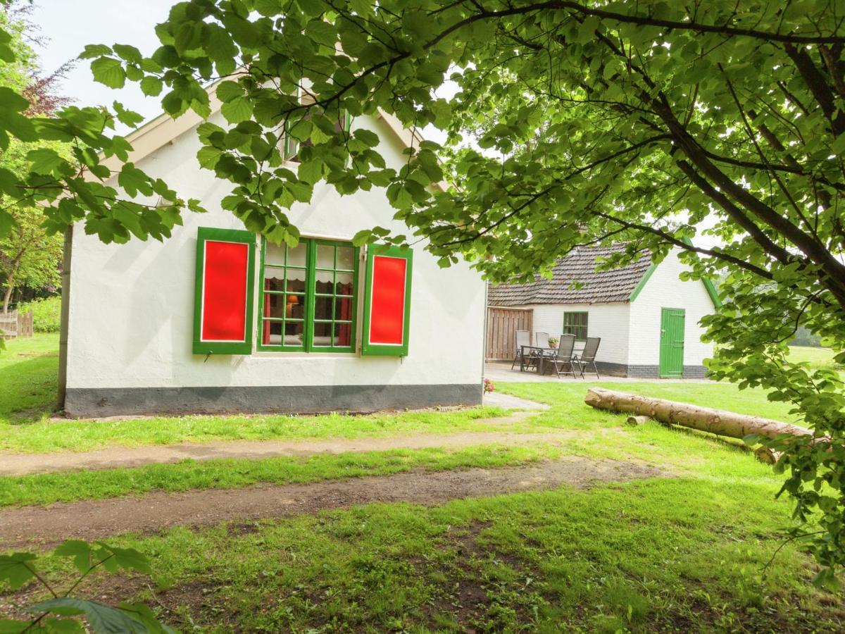 Cozy Holiday Home Near Forest In Baarn Exterior foto